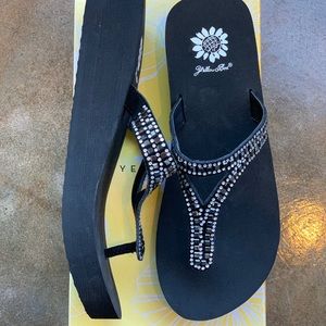 Yellow Box “Colletta”Sandal